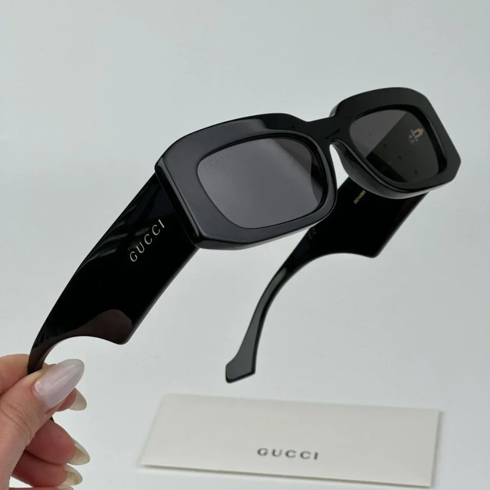 Gucci GG1426S 001 BRAND NEW Sunglasses Black Grey Unisex Rectangle